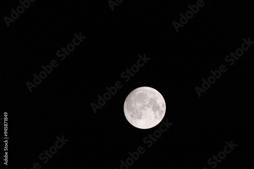 Cuadro en lienzo Full Moon around perigee taken from East Grinstead