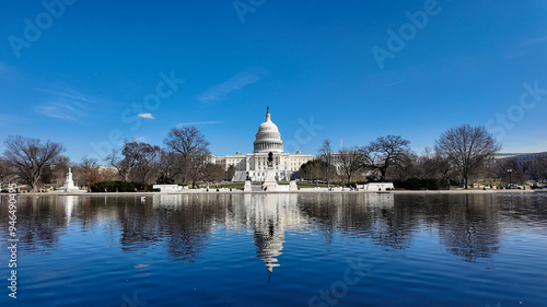 Bild auf Leinwand United States Capitol Building on a clear January day reflecting off the pool