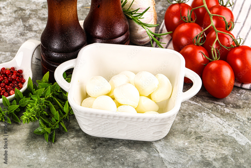 Small mozzarella mini cheese balls Small mozzarella mini cheese balls