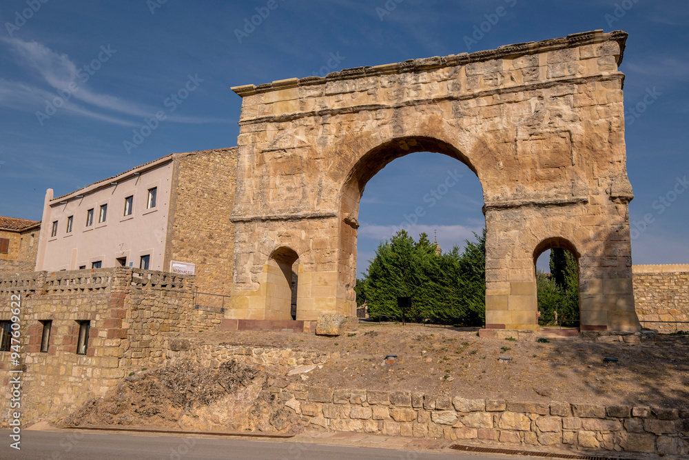 Roman triumphal arch, 1st century BC. C., Medinaceli, Soria, autonomous community of Castilla y León, Spain, Europe Roman triumphal arch, 1st century BC. C., Medinaceli, Soria, autonomous community of Castilla y León, Spain, Europe