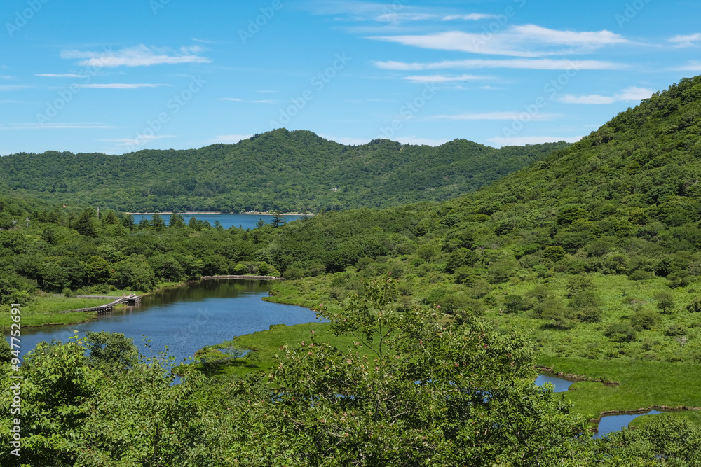 赤城山の鳥居峠から見る大沼と覚満淵 赤城山の鳥居峠から見る大沼と覚満淵