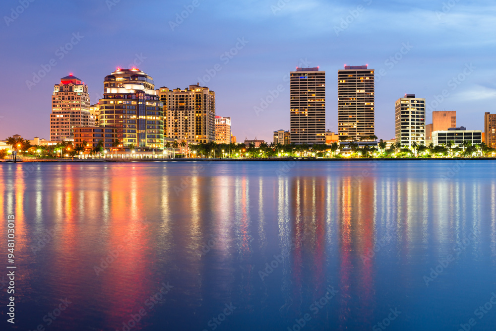 Obraz premium West Palm Beach, Florida, USA Downtown City Skyline