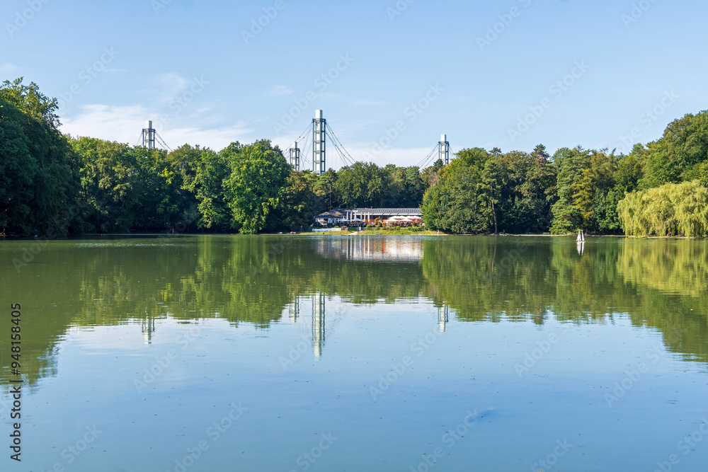 Fototapeta premium Adenauerweiher in Köln