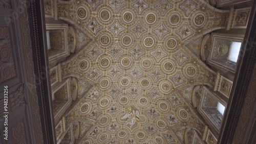 Obraz na płótnie Europe, Italy, Rome 08,29,2024 The Quirinal Palace is a historic building in Rome, Italy, one of the three current official residences of the President of the Italian Republic Quirinale w salonie