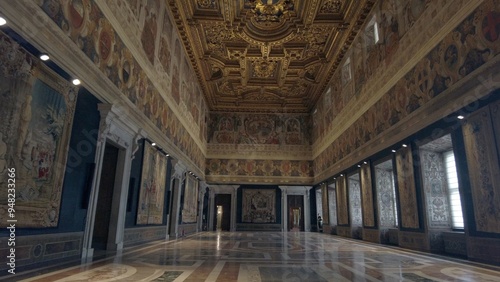 Obraz na płótnie Europe, Italy, Rome 08,29,2024 The Quirinal Palace is a historic building in Rome, Italy, one of the three current official residences of the President of the Italian Republic Quirinale w salonie