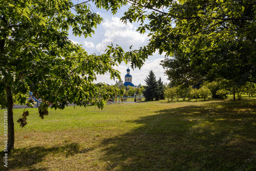 Obraz premium View of the Church of St. Peter and St. Paul in Yasenevo 