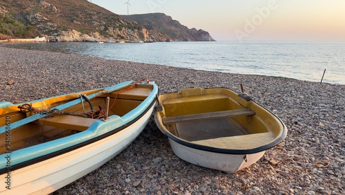 Fototapeta Naklejka Na Ścianę i Meble -  boats on the beach