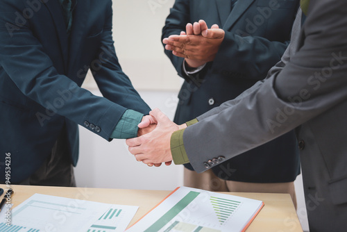 Wallpaper Mural A lawyer meets with clients in a professional office, offering expert legal consultation and representation. Specializing in business planning, they operate within private firms or as freelance Torontodigital.ca