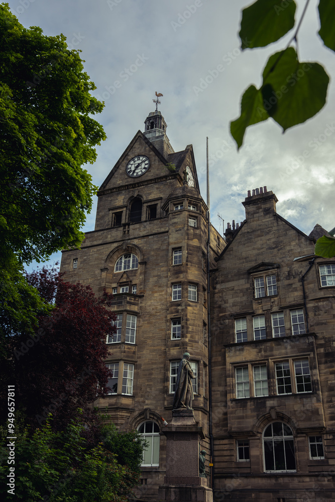Obraz premium Beautiful Stirling buildings. Scotland, United Kingdom. Highlands of Scotland. Typical british and scottish streets and buildings.