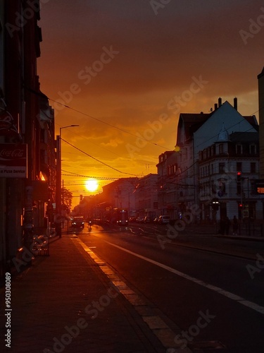 Sonnenuntergang in Leipzigs Straßen photo