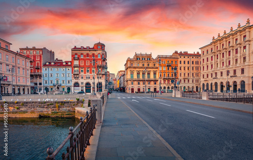 Obraz na płótnie Stunning morning cityscape of Trieste town, Italy, Europe. Exciting summer sunrise on Piazza del Ponte rosso Town square. Traveling concept background. w salonie
