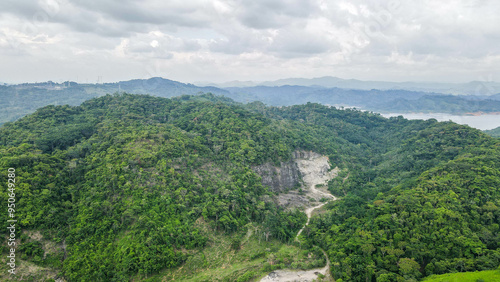 Vista panoramica en parque nacional lagunas de montebello, Chiapas Mexico. Carretera puente amarillo. photo