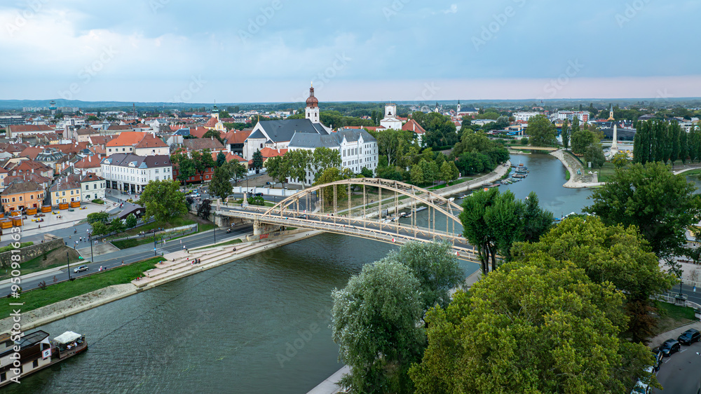 Fototapeta premium Most w miejscowości Gyor