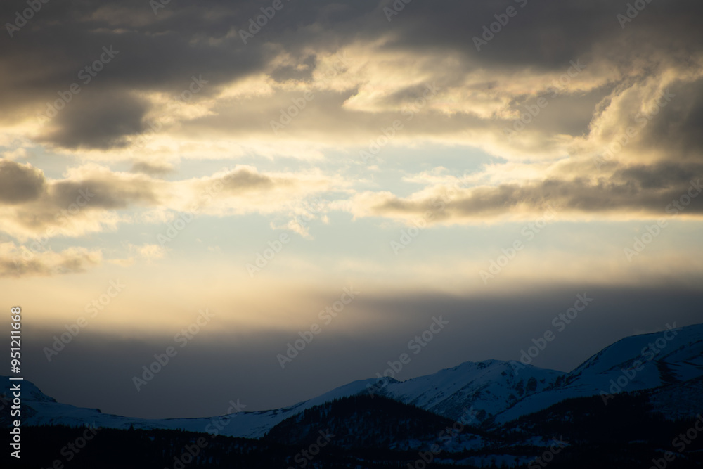 Last light over the rocky mountains Last light over the rocky mountains
