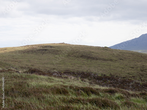 Vistas desde la zona del círculo de piedras de Pobull Fhinn, North Uist, Islas Hébridas, Escocia, Reino Unido photo