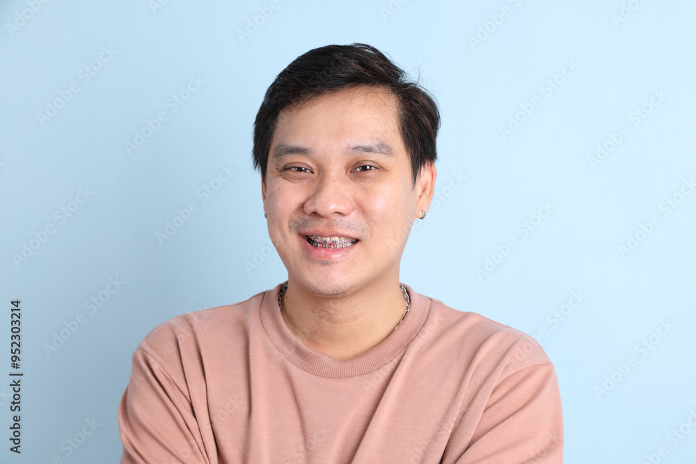 35s Asian man 35s Asian man