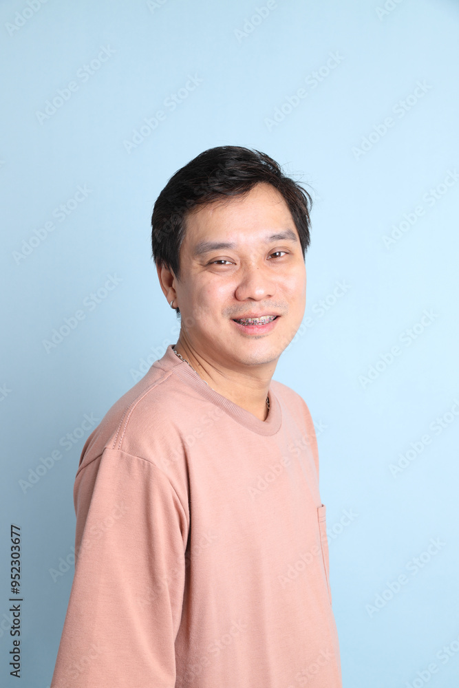 35s Asian man 35s Asian man