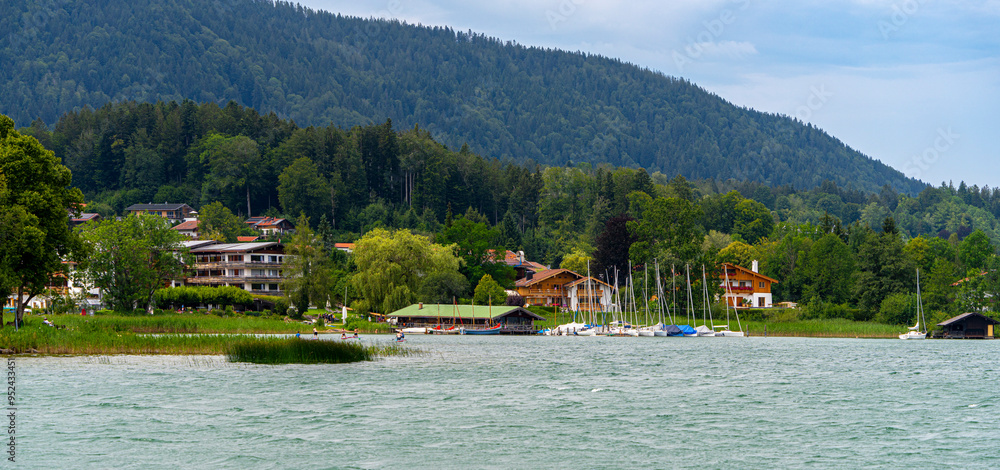 Fototapeta premium Landschaft rund um den Tegernsee, Gmund, Bayern, Deutschland