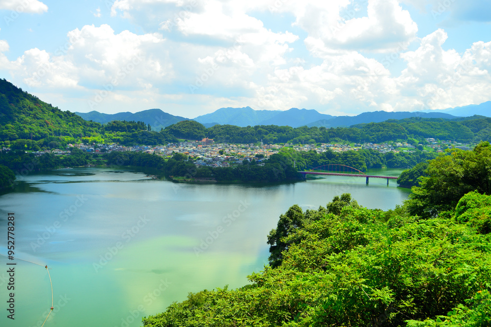 津久井湖 三井大橋 神奈川県相模原市の風景 津久井湖 三井大橋 神奈川県相模原市の風景