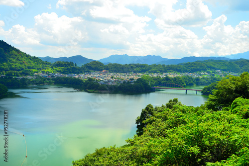 津久井湖　三井大橋　神奈川県相模原市の風景