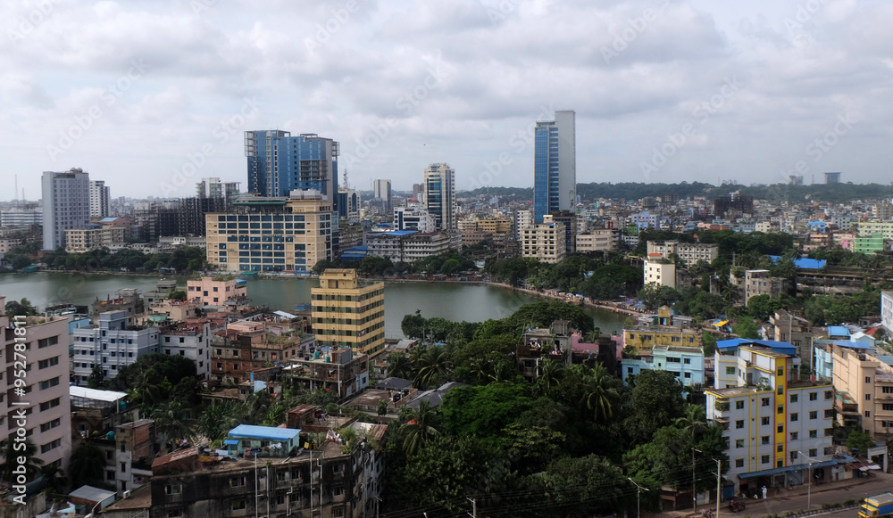 Obraz premium A beautiful sunny view of chittagong city. Top view of chittagong city,Bangladesh