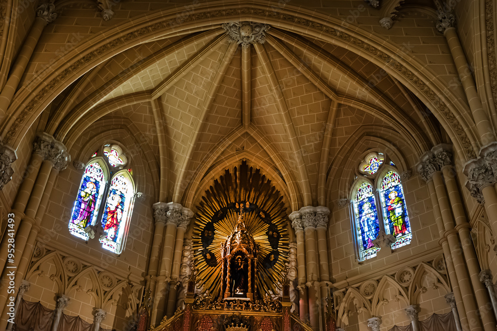 Interior of Sacred Heart of Jesus Church (Iglesia del Sagrado Corazon ...