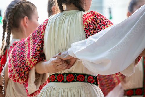 traditionelle kroatische Volkstanz Gruppe - Granicari photo