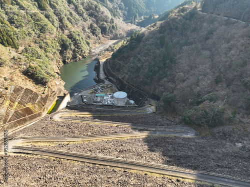 高知県馬路村　魚梁瀬ダム photo