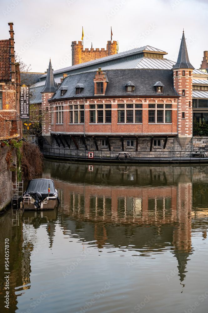 Obraz premium Christmas morning in Ghent, Belgium