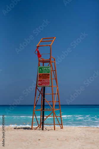 lifeguard tower on the beach
