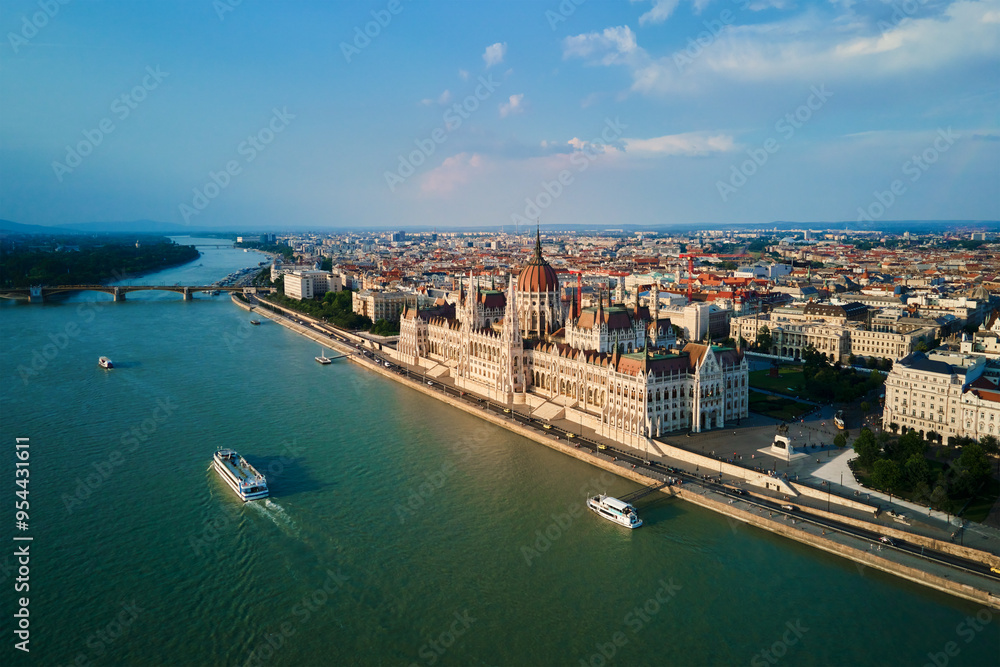 Obraz premium Aerial view of Hungarian Parliament building and Danube River. Historical architecture of Budapest, Hungary
