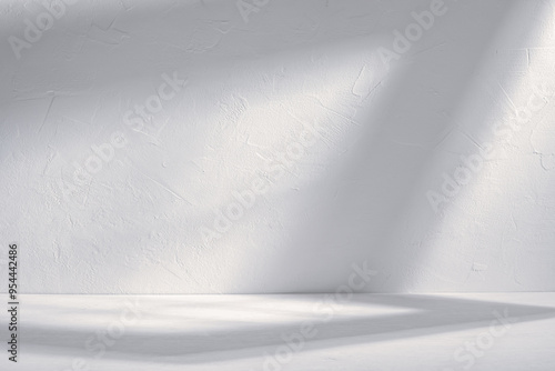 Φωτογραφία Soft light and shadows on background with white wall and tabletop early in morning in minimalist space
