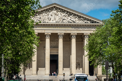 Fototapeta Naklejka Na Ścianę i Meble -  paris france city street scenes at daylight
