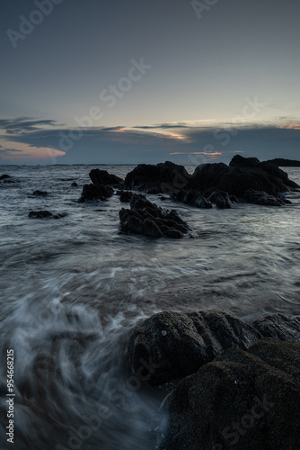 夕暮れの海岸