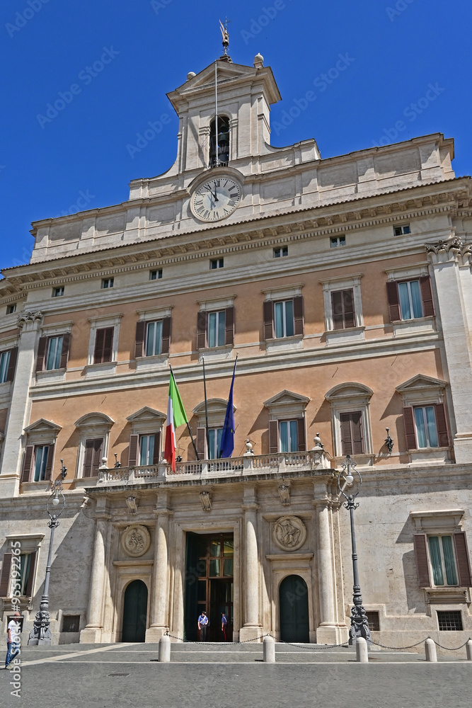 Roma, il Palazzo di Montecitorio Roma, il Palazzo di Montecitorio