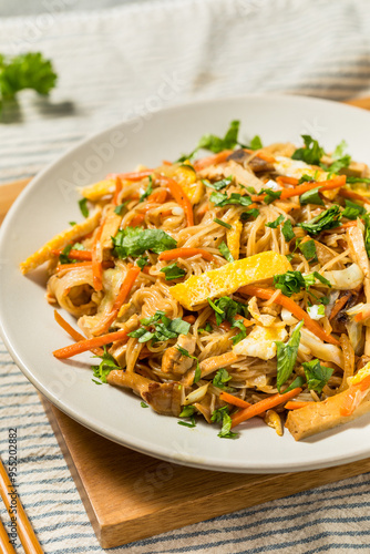 Homemade Taiwanese Meefun Noodles