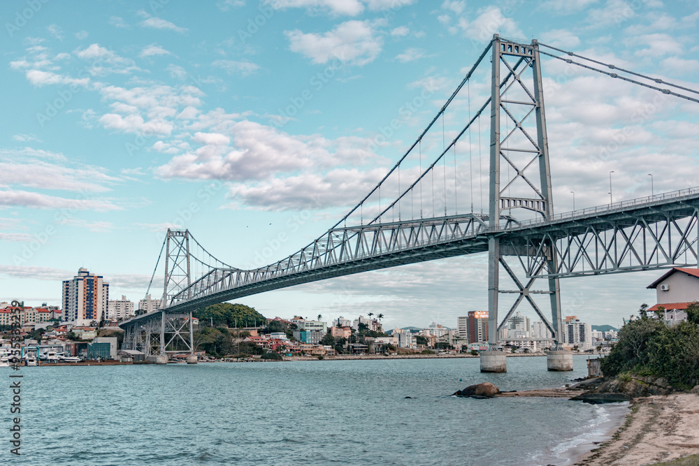 Fototapeta premium bridge Ponte Hercílio Luz in Florianópolis, Santa Catarina with blue sky