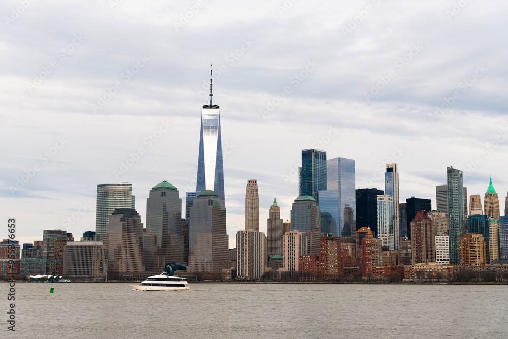 Obraz premium New York with city skyline. Cityscape of NYC Manhattan. Skyscraper cityscape of New York, Manhattan. Skyscraper architecture panorama. New York cityscape with skyscraper architecture. Panoramic view