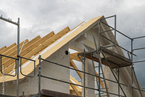 Obraz na płótnie Dachstuhl beim Bau eines neuen Hauses w salonie