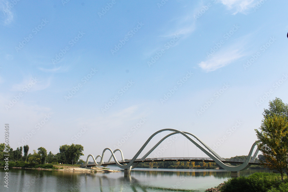 Fototapeta premium Khvylia Bridge over the Dnipro River in Kyiv, Ukraine