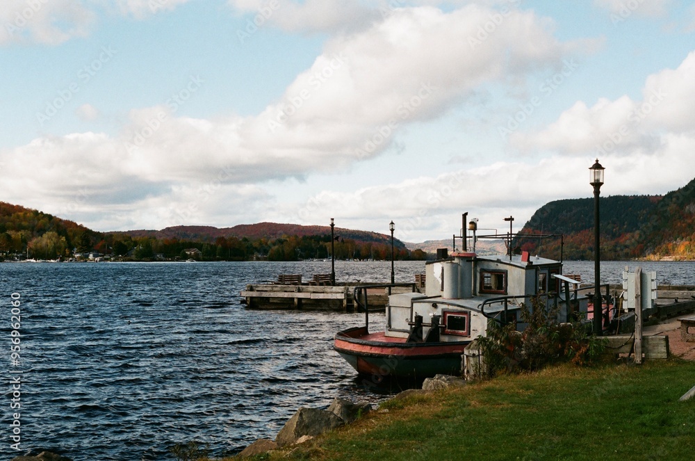 Fototapeta premium boats in the harbor