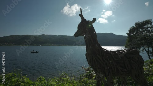 鹿、湖、休日、のどかな、癒し
