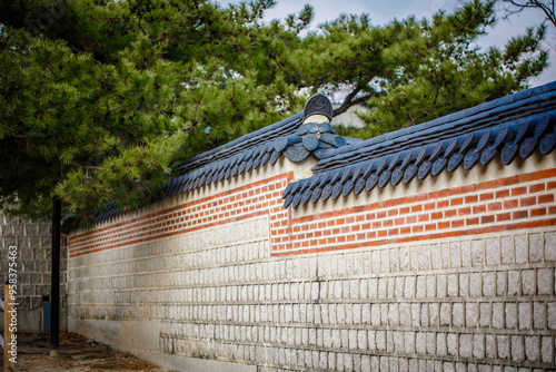 Obraz na płótnie Gyeongbokgung Palace is the palace of Joseon Dynasty. Palace walls. South Korea. Seoul . Architecture of Korea w salonie