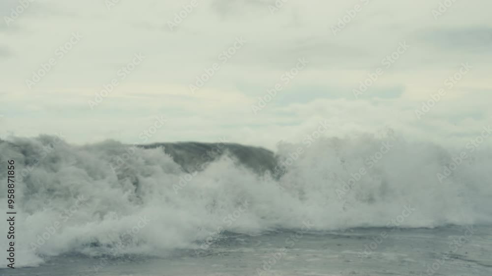Pacific Ocean waves on a beautiful day in a tropical country Pacific Ocean waves on a beautiful day in a tropical country