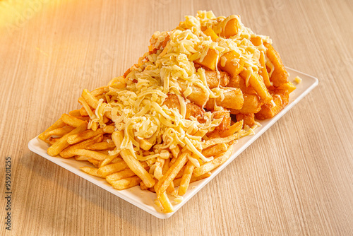 French fries with cheese
