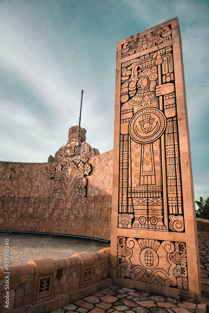 Foto de Monumento a la patria Mérida, Yucatán México, monumento tallado ...