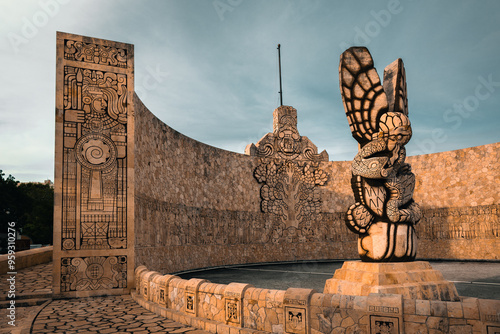 Photos Monumento a la patria Mérida, Yucatán México, monumento tallado en piedra, detal