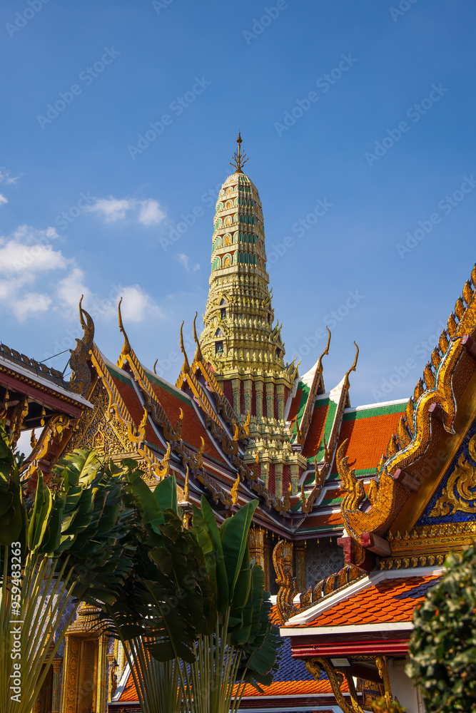 Fototapeta premium Wat Phra Kaew in the historic Grand Palace Bangkok, Thailand.