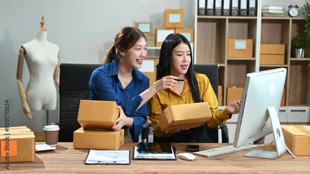 Starting small businesses SME owners, two check online orders Selling products working with boxs freelance work Starting small businesses SME owners, two check online orders Selling products working with boxs freelance work
