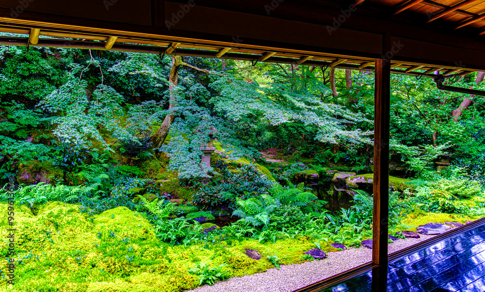 Fototapeta premium 京都、八瀬の瑠璃光院